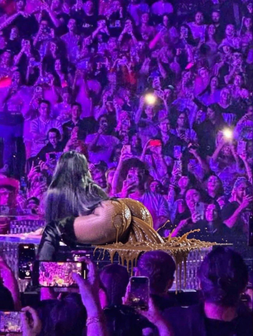 Tomi 🏹 tweet media