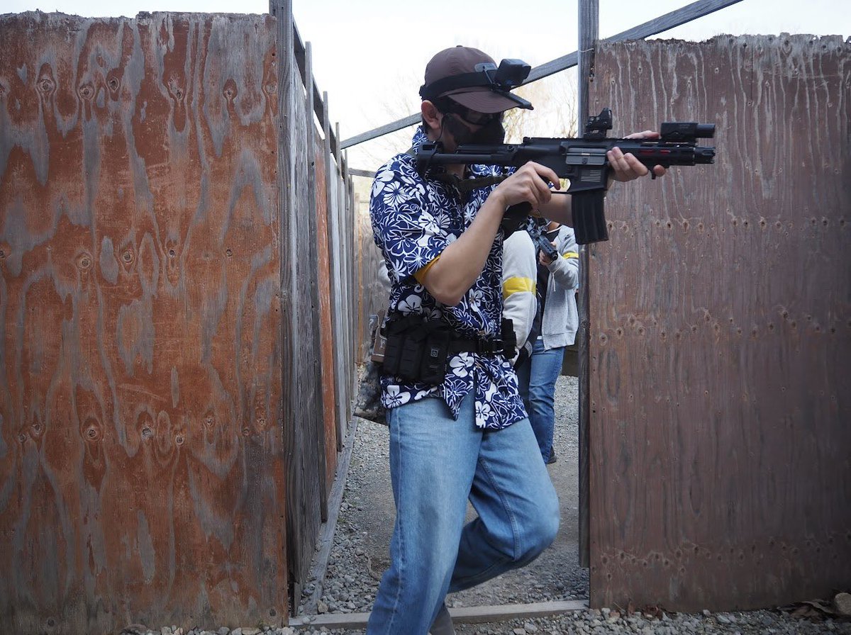 airsoftpizza's tweet photo. 今見返してると定期的に競技銃カスタムしている🤔
#サバゲー #10禁サバゲー #speedqb #14禁 https://t.co/oU8iKkL9P2