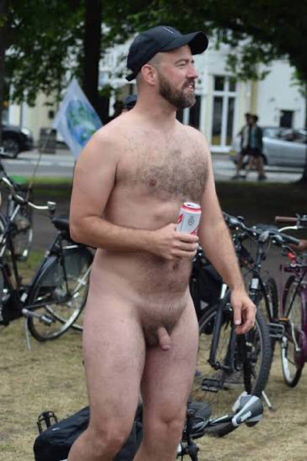 PTiteBite tweet media