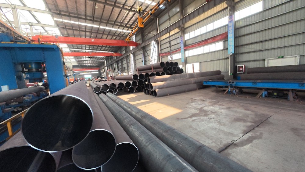 KhSeamless70171's tweet image. From Production to Delivery 🚛
Seamless steel pipes loaded and ready for global shipment. Efficient production, strong inventory, reliable supply.

Website: kehuanmetal.com
WhatsApp: +8618206351858

#SeamlessSteelPipe #SteelPipe #FactoryDirect #IndustrialManufacturing