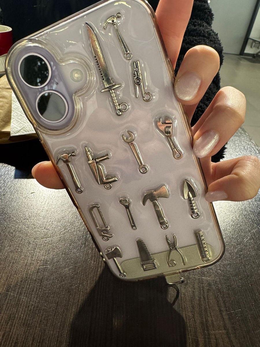 Flo 👹 tweet media