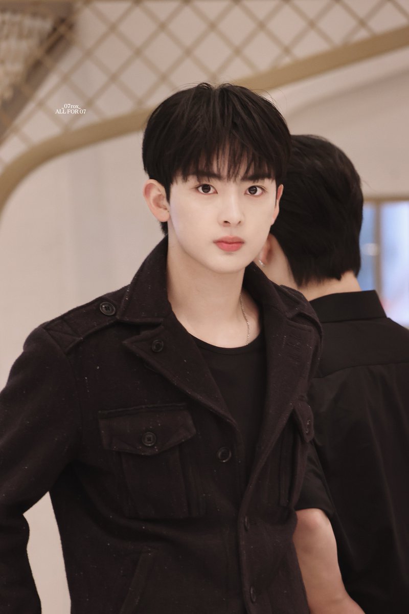 영영 tweet media