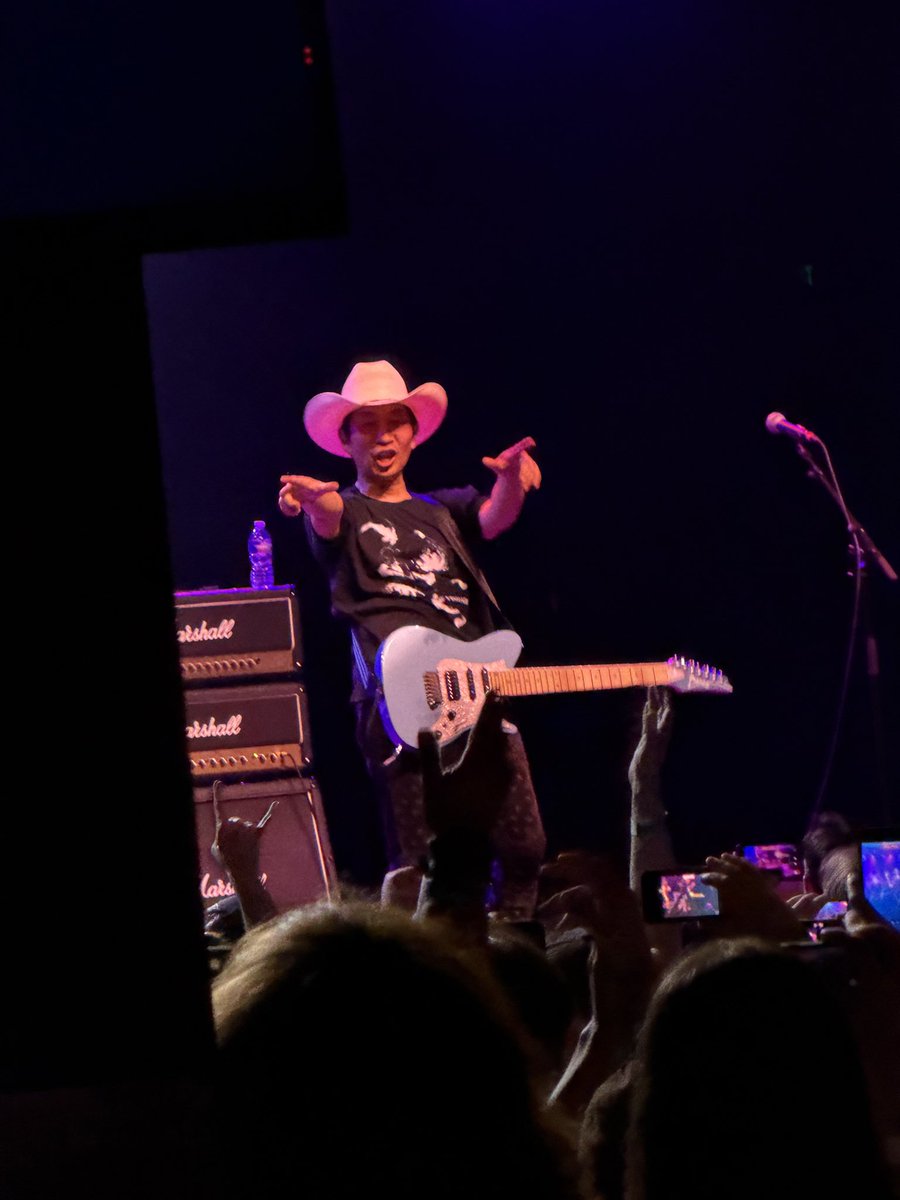 Jeron Moore tweet media