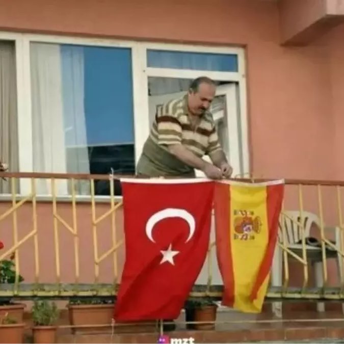 🎙️ Asensio: "Türkiye'de kendimi yabancı gibi hissetmiyorum. 

Kültürümüz, insanlarımız, enerjimiz çok benzer. Türkiye'yi çok seviyorum."