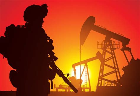 GonzaloCanete's tweet photo. Mercado del Crudo sigue subiendo. 

✅ 🇮🇷 Irán permite paso solo a barcos rusos, chinos y paquistaníes por el Estrecho de Hormuz

⚠️ 🇷🇺 Putin advierte que Rusia podría cortar gas a países europeos que apoyen ataques contra Irán

🛢️ 🇺🇸 Giro de EE. UU.: licencia temporal de 30 días para ventas de petróleo ruso a India — victoria para Putin

📈 ⛽ Precios del petróleo suben ~5% diario por la disrupción en Hormuz

🤝 🇨🇳 China negocia con Irán paso seguro para crudo chino y GNL qatarí; Arabia podría desviar crudo — posible alivio en suministro

#Hormuz #Energía #Putin #India #China #Petróleo #Geopolítica #Oil #Crudo