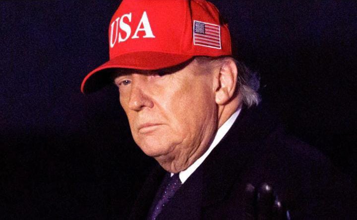Trade_zeller's tweet photo. 🚨THE $2 TRILLION MELTDOWN🇺🇸

The markets just hit the "delete" button on over $2,000,000,000,000 in wealth since Monday. 
#CryptoCrash #TradingSignals #America https://t.co/7HU8e0Ad9t