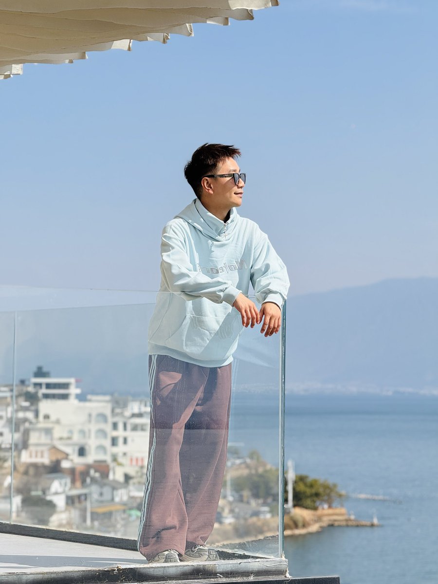 six宝 tweet media