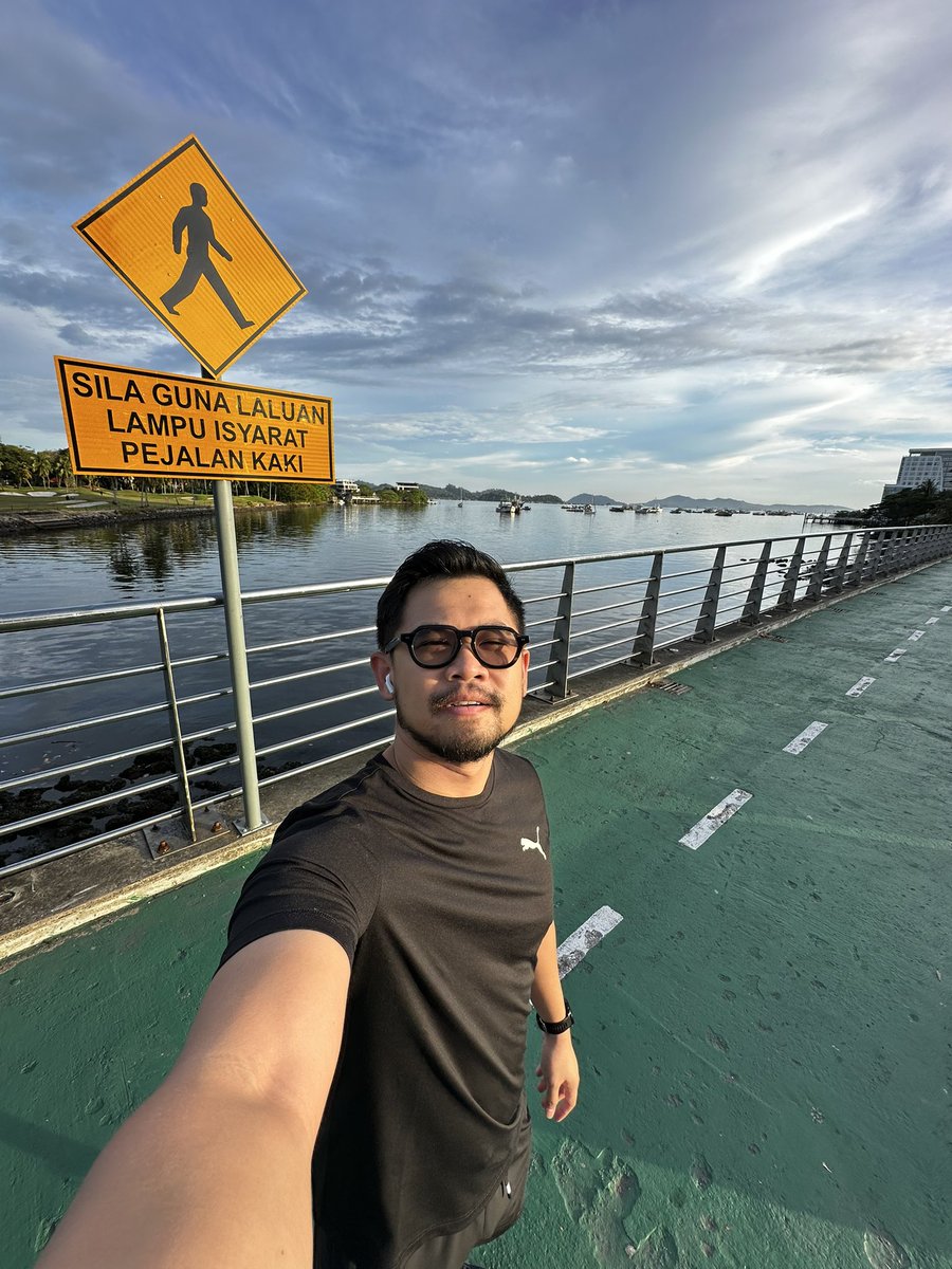 kevinbabeh's tweet image. Beautiful Kota Kinabalu in the morning - especially when work is done ☀️ #Sabah #KK