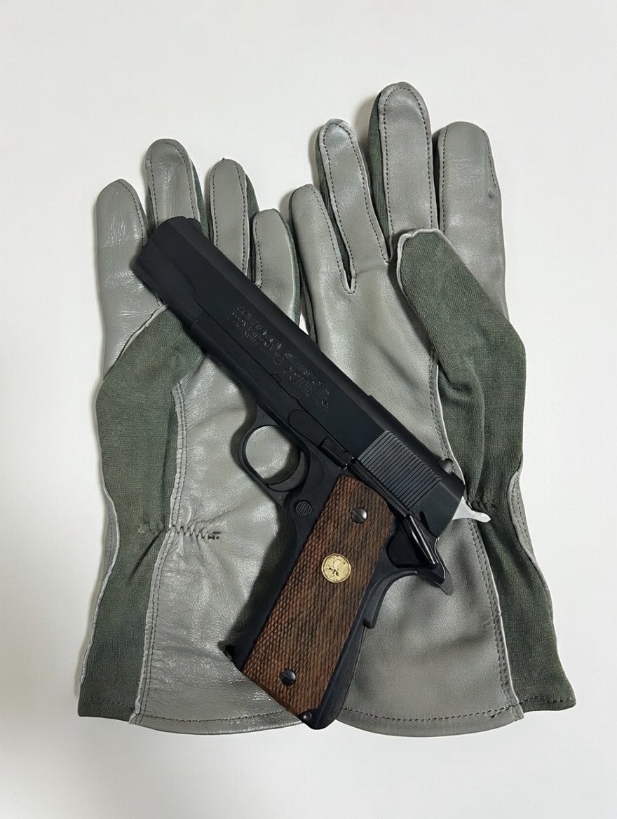 mollyluck33's tweet photo. #m1911  #COLT #MARK4 #NOMEX https://t.co/sNMe8jTVxK