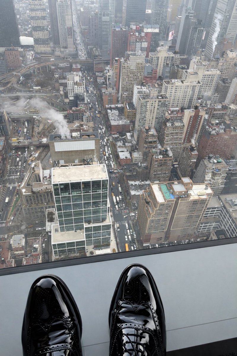 Jonathan in Switzerland tweet media