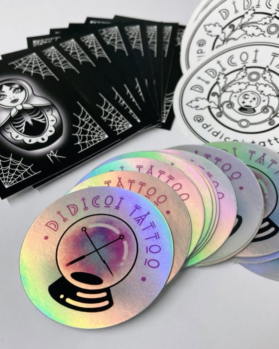 StickerooAu's tweet image. POV: your stickers are shinier than your future ✨
Holographic, matte, bold or dark, whatever your brand vibe is, we make sure it sticks.

#Stickeroo #CustomStickers #StickerPrinting #DieCutStickers #VinylStickers #HolographicStickers #ArtistsAU