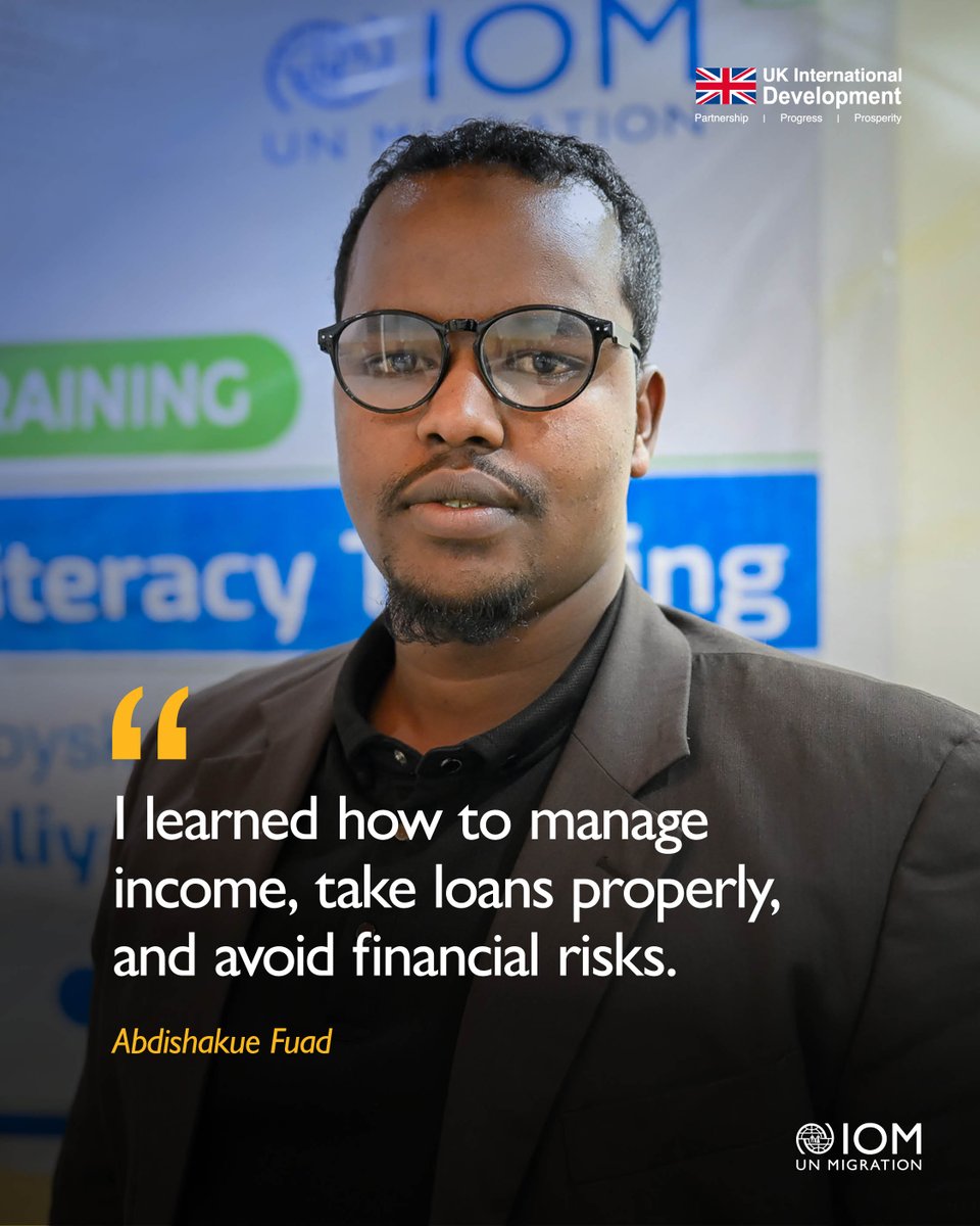 iom_somalia's tweet image. Returning for a second financial literacy training, Abdishakuur strengthened his skills in managing income, taking loans responsibly, and avoiding financial risks.

Informed financial decisions strengthen communities. #CommunityResilience

👏  Supported by @UKinSomalia
@IOM_UK