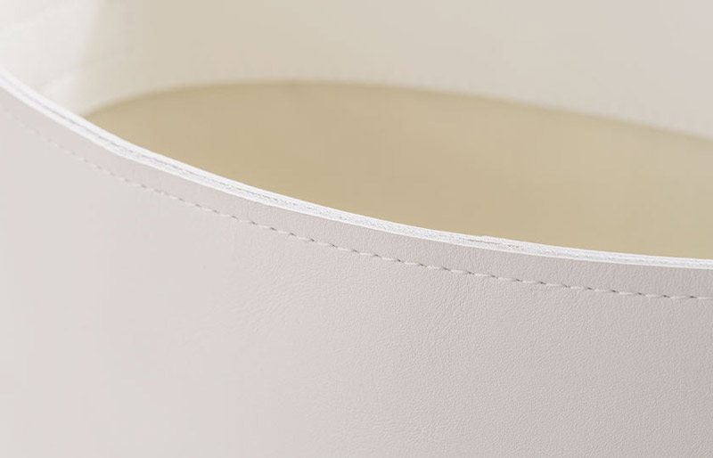 刺さる人にはかなり刺さりそう。
ただしお値段も最上位です。

■コスプレ・ハンドメイド界のガチ勢に刺さりそう　ジャノメ、最上位職業用ミシン「エクリュ2000」発売
otakuma.net/archives/20260…