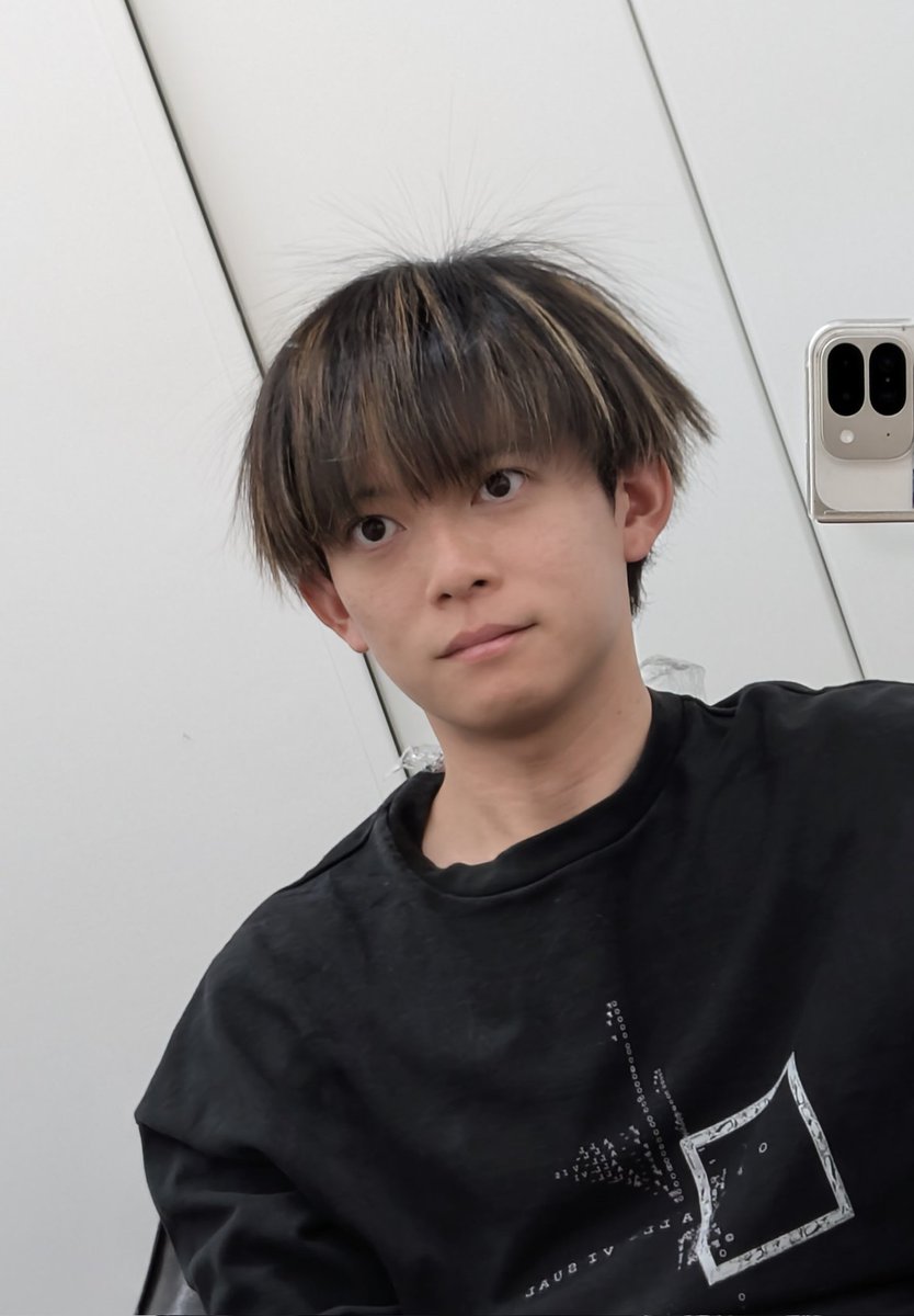 ryogomatsumaru's tweet photo. ストレートパーマかけたらヒスイジュナイパーになった https://t.co/W3NXkWZnYU