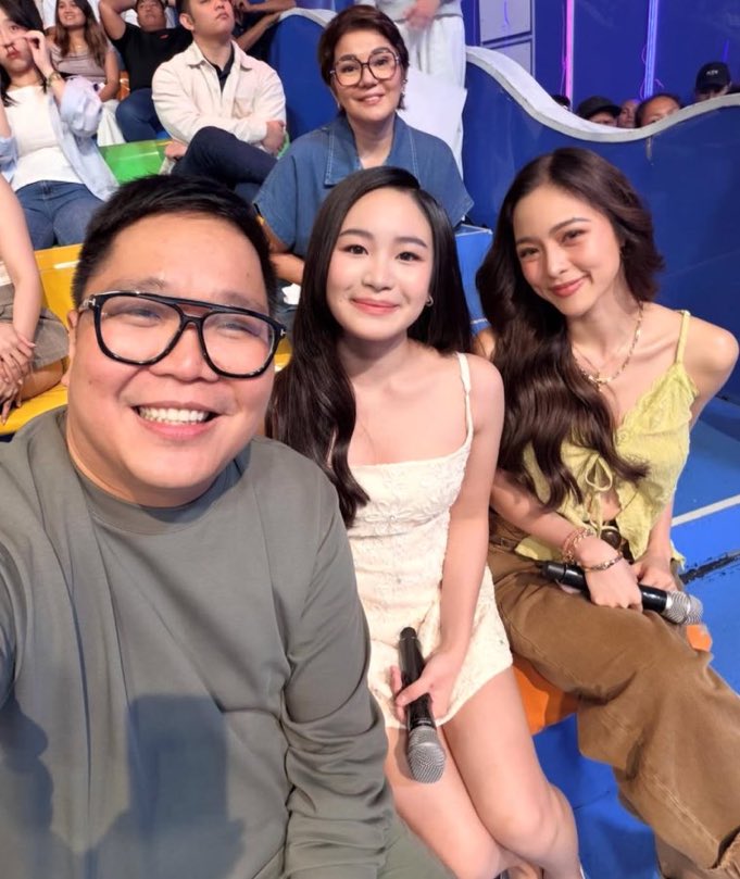 capofriceee's tweet photo. kuya jugs, ate amy, and kim chui with caprice 😍 #CapriceCayetano https://t.co/1YIB7B3BIx