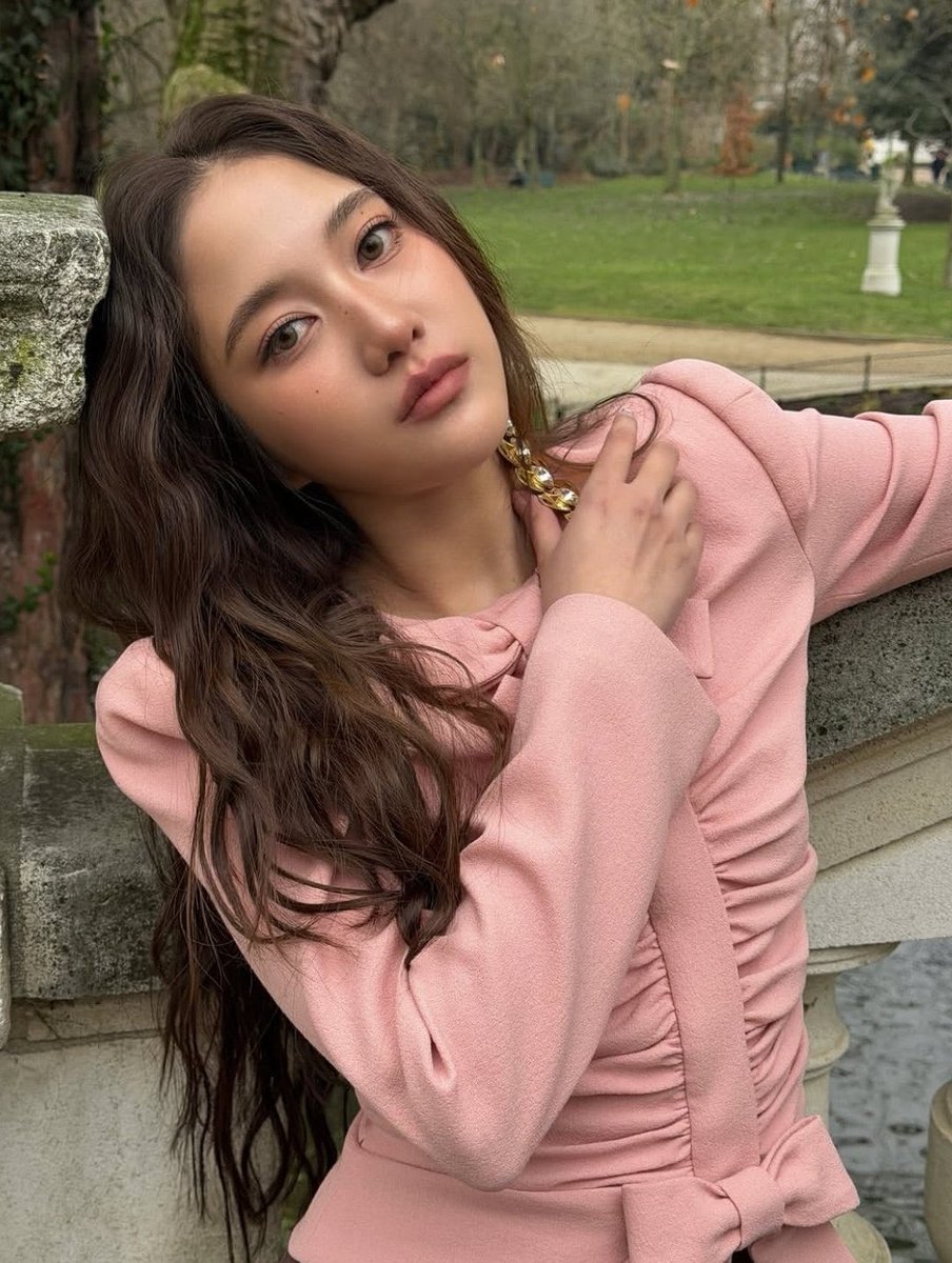 Freen for Valentino on the Vogue Thailand Digital Cover 🔥💫🤍

#ValentinoGaravani 
#ValentinoxFreen 
#srchafreen