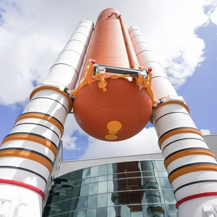 Towering Ambition: The Space Shuttle Stack 🚀☁️
​Stand in awe of the Space Shuttle’s massive external tank and twin solid rocket boosters! This towering monument to exploration perfectly captures humanity's bold drive to reach the stars. ✨🛰️