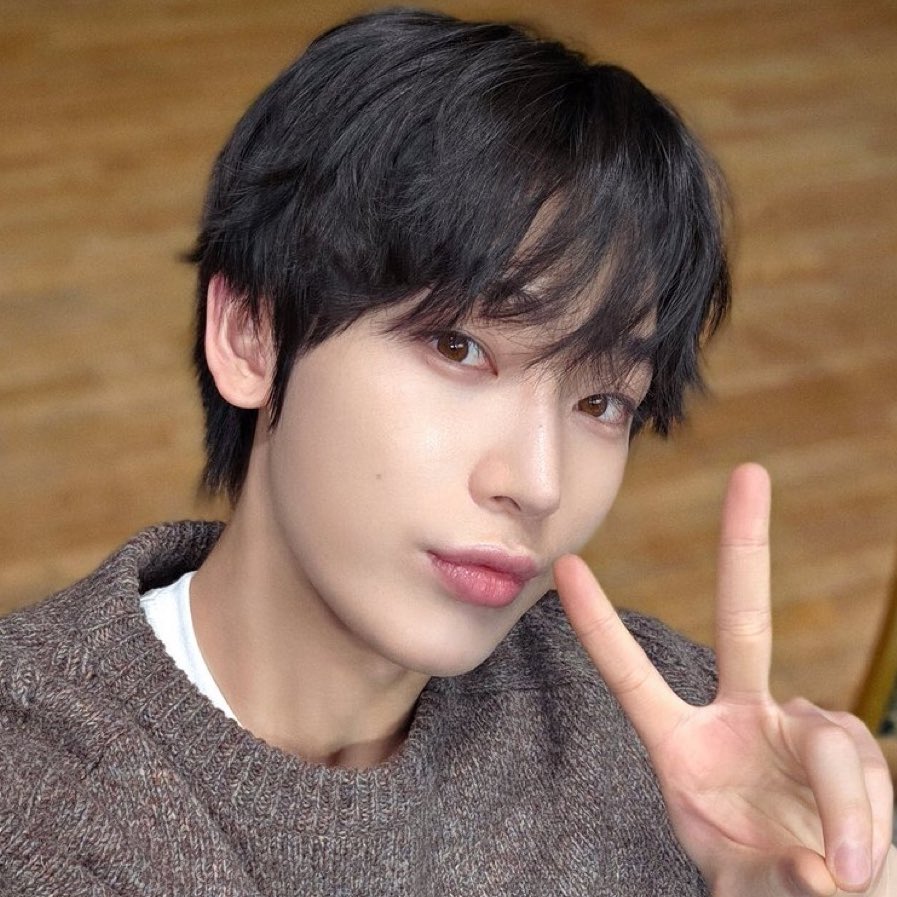 when youre the prettiest boy on earth