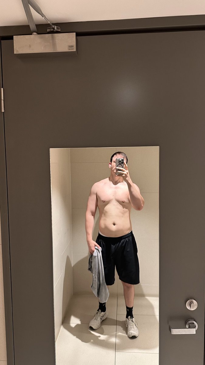 adam 🇦🇺 tweet media