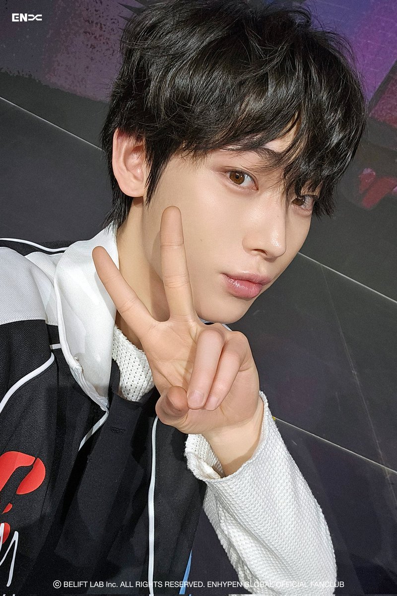 blckpnksn's tweet photo. 'THE SIN : VANISH' Selfies 📸

(1/3) https://t.co/5NES5XbhIN