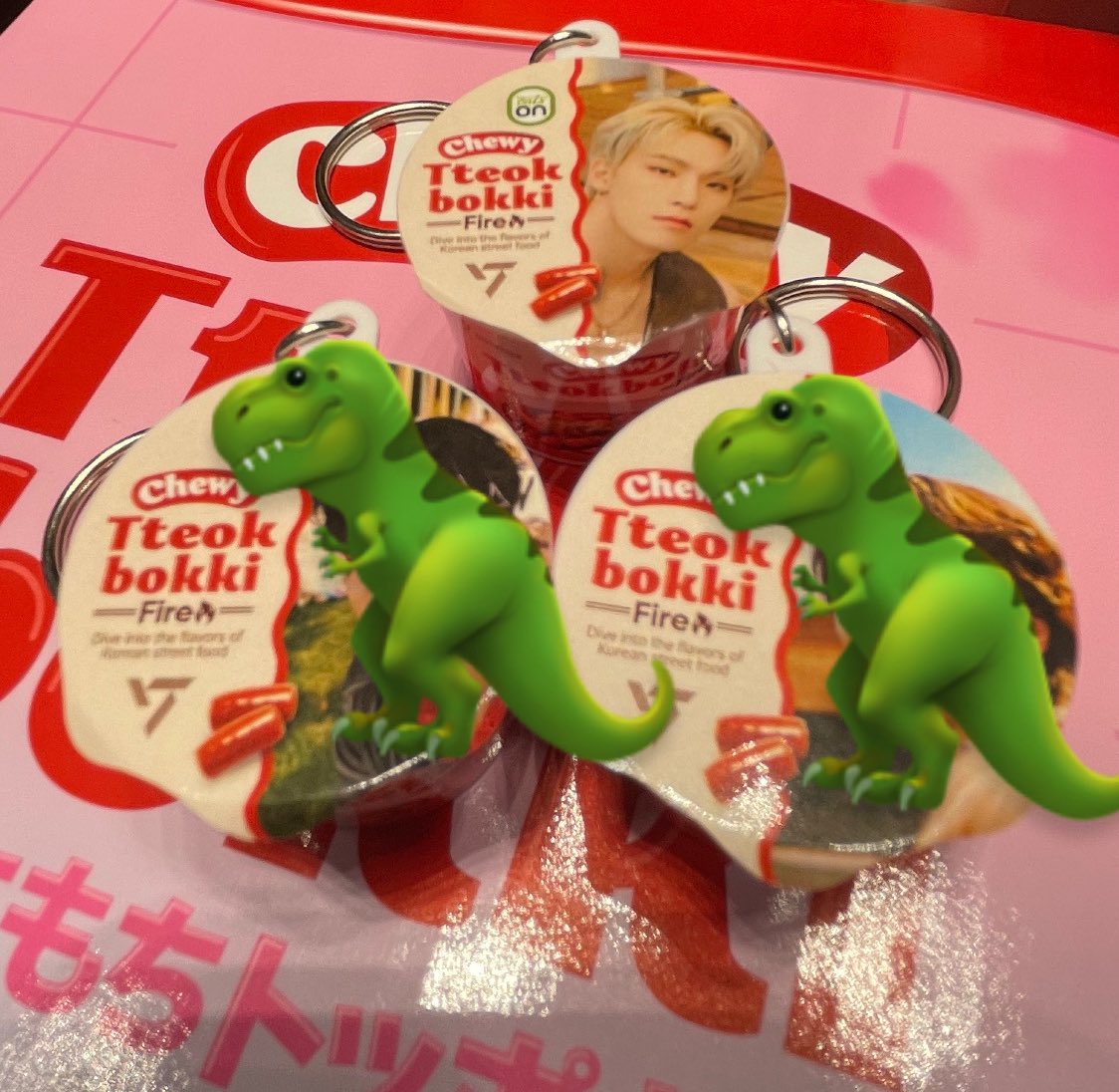 まきこ tweet media