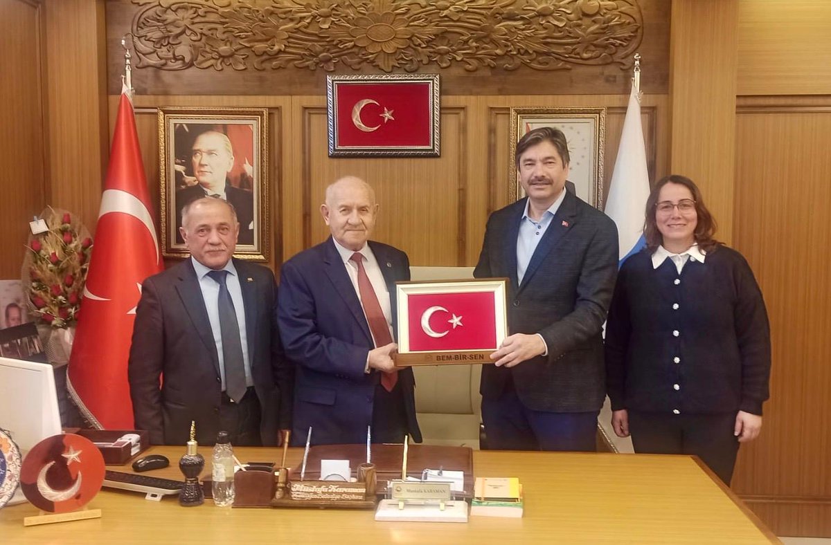 Genel Başkanımız 
Levent Uslu 

Kozcağız Belediye Başkanı
Mustafa Karaman'ı
ziyaret etti.

Misafirperverlikleri için teşekkür ederiz.