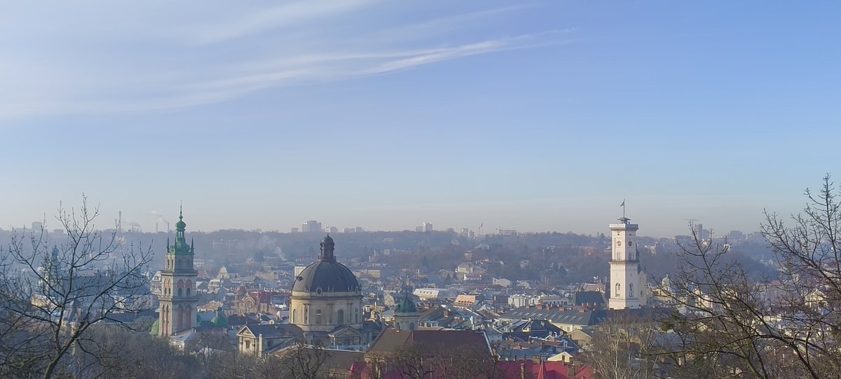 jakobthereal1's tweet photo. @jakobthereal1 
Thanks for all the new followers.
Here's today's morning sun over gorgeous Lviv.😍
I'm not posting much but I'm here.👌🏼 https://t.co/AQtnkwBi0n