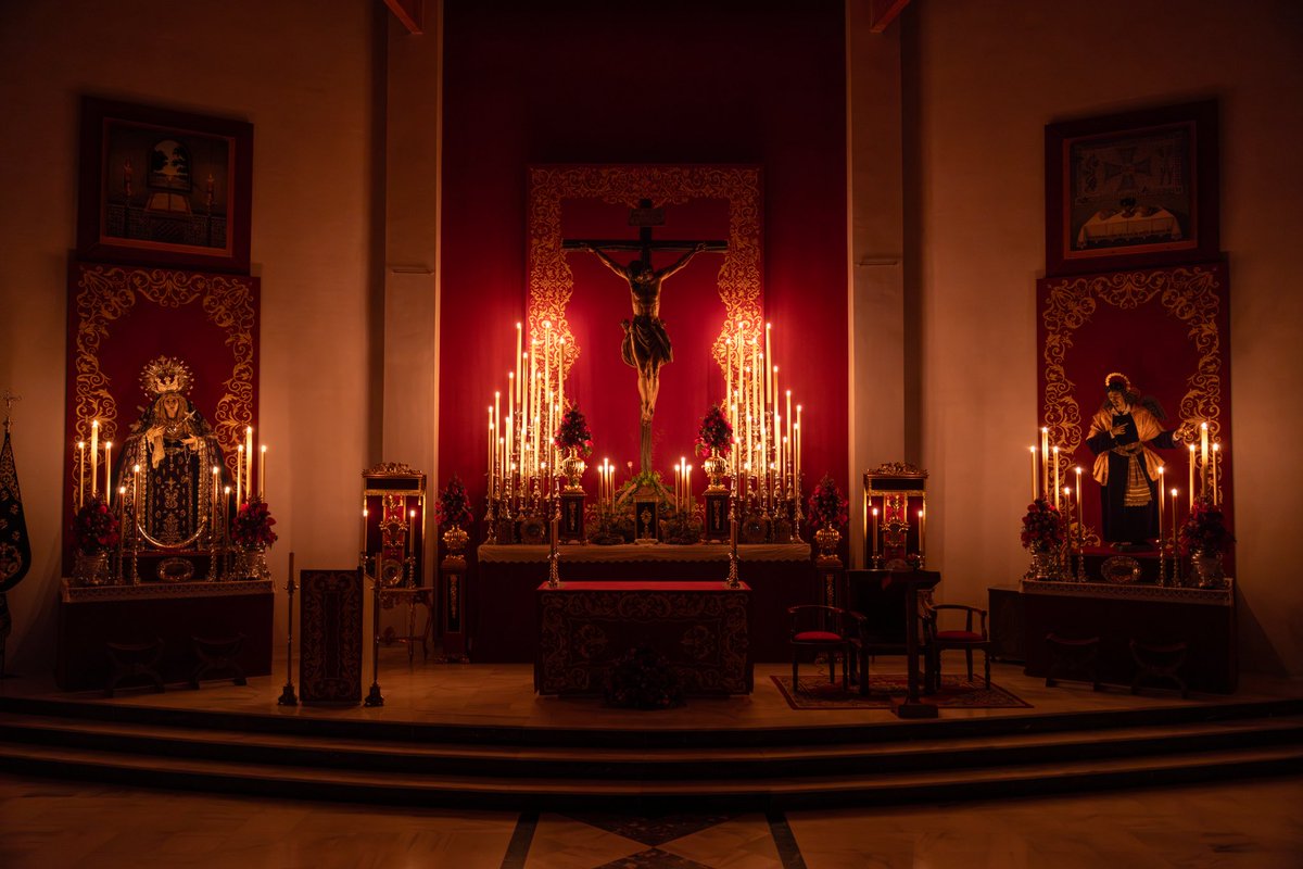 DoloresPtoTorre's tweet photo. CUARESMA 2026 - Nuestros Sagrados Titulares dispuestos en el altar de cultos con motivo de la celebración del Solemne Triduo de este fin de semana en su honor, que dará comienzo a las 19.30 horas en nuestra Parroquia

#CofradiasMLG 
#ElPuerto2026

📸 @LMFotosCofrades https://t.co/gspxrfdDT5
