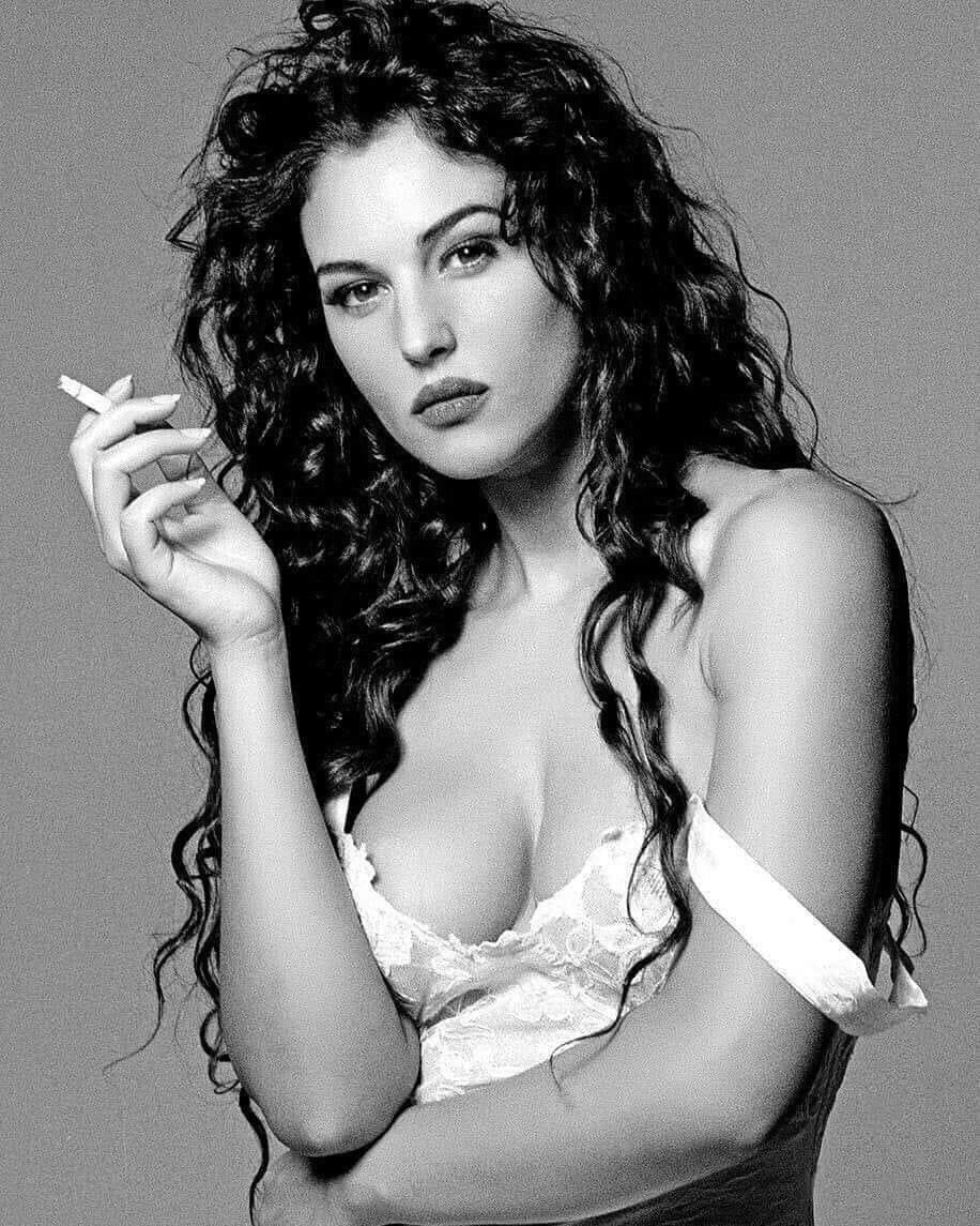 Monica Bellucci, 1991