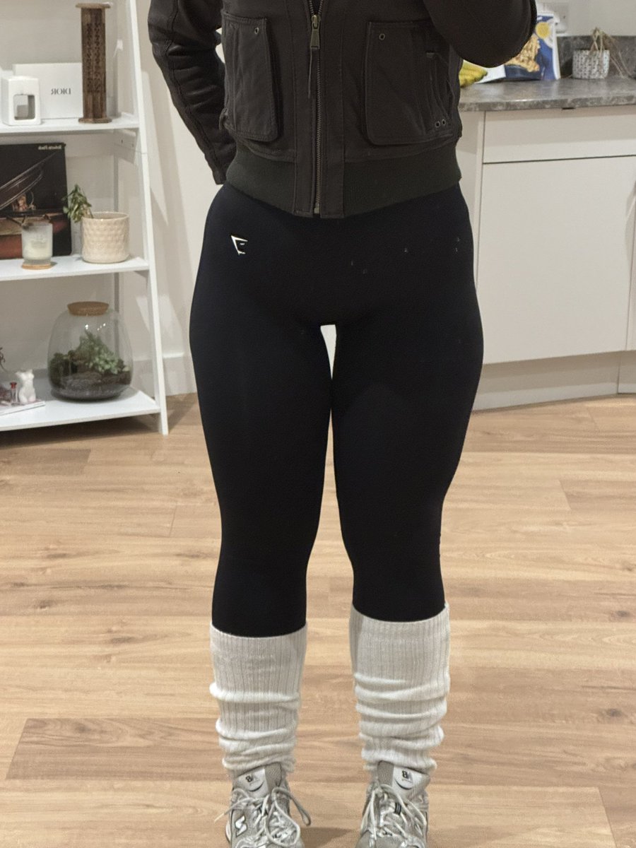 CherrySweet_69's tweet photo. glute day, booty needs massage later https://t.co/lpVPLFmKgd
