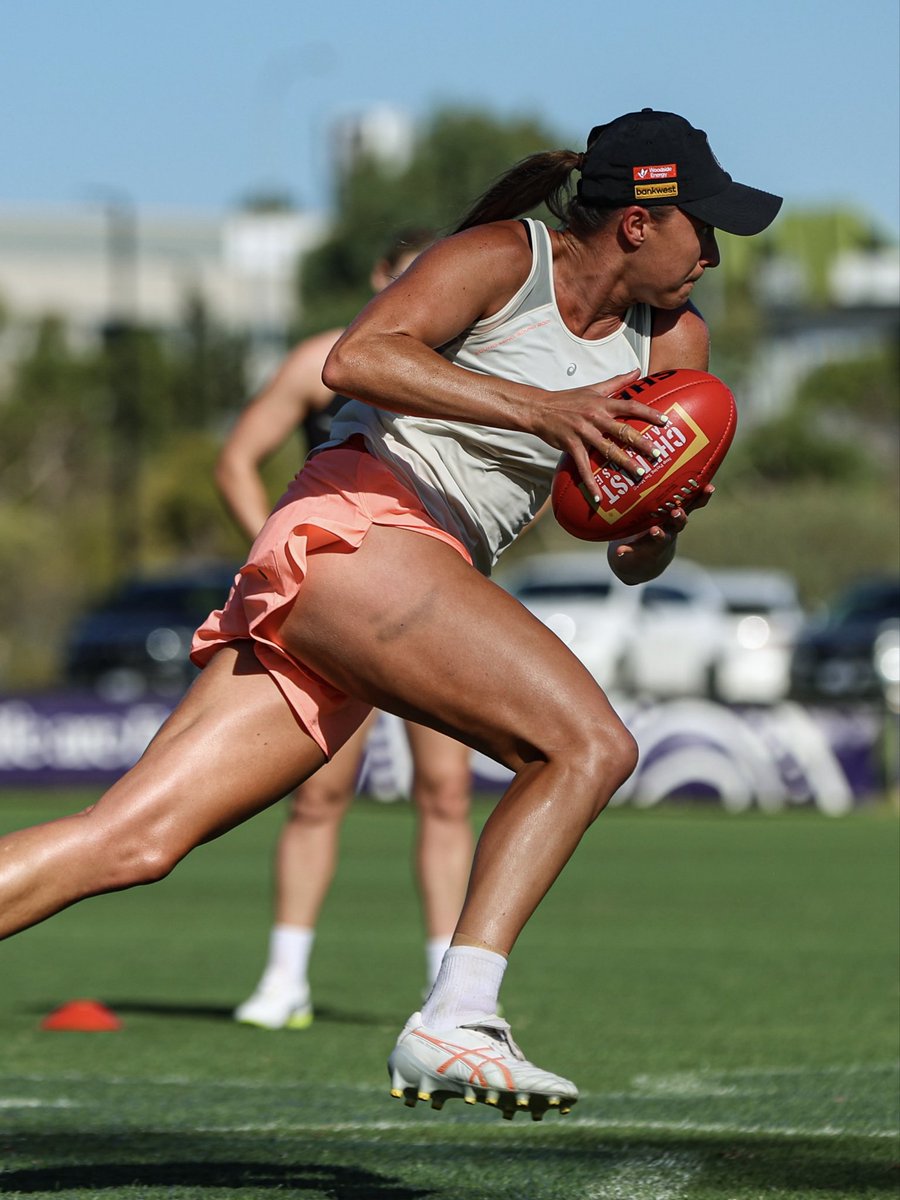 freodockersAFLW's tweet image. been busy at work 💪

#foreverfreo