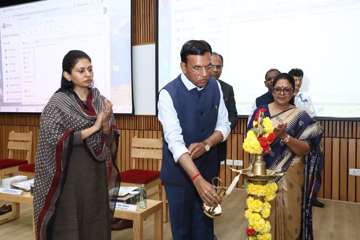 Dr Mansukh Mandaviya tweet media