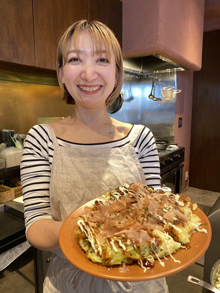 hug coffee tweet media