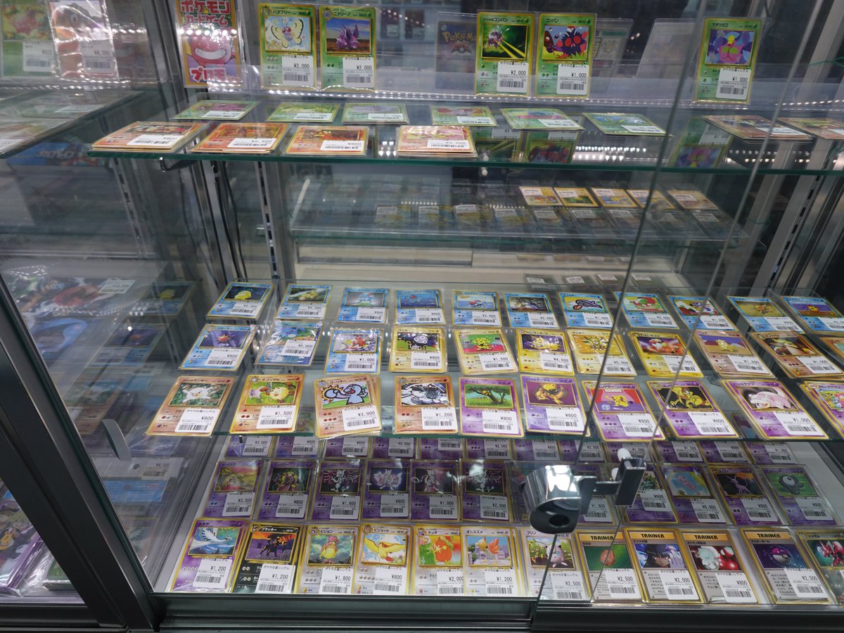 ポケカ】 旧裏プロモの棚補充しました❤❤❤ お求めの方はお早めに