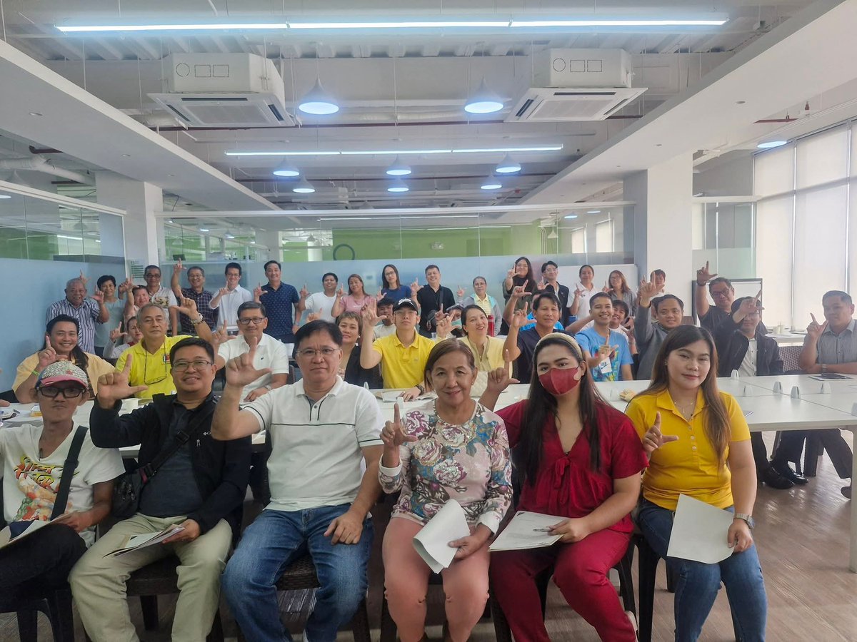 DeusXMachina tweet media