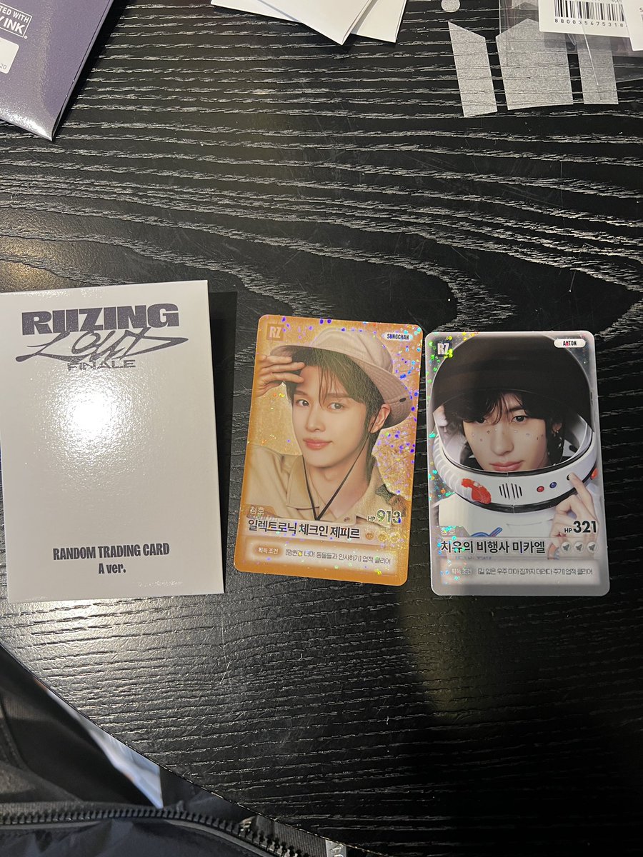 ForeverIlcu's tweet photo. 라이징 라우드 앙콘 라이즈 트레카 교환

스페셜-a 성찬 앤톤으로
원빈 구해요 (버전 상관x)

https://t.co/qsOFWUpOGD

라이즈 트레카 엠디 앙콘 쇼타로 은석 성찬 원빈 소희 앤톤 찬영 체조 https://t.co/V4kKXzkJCQ