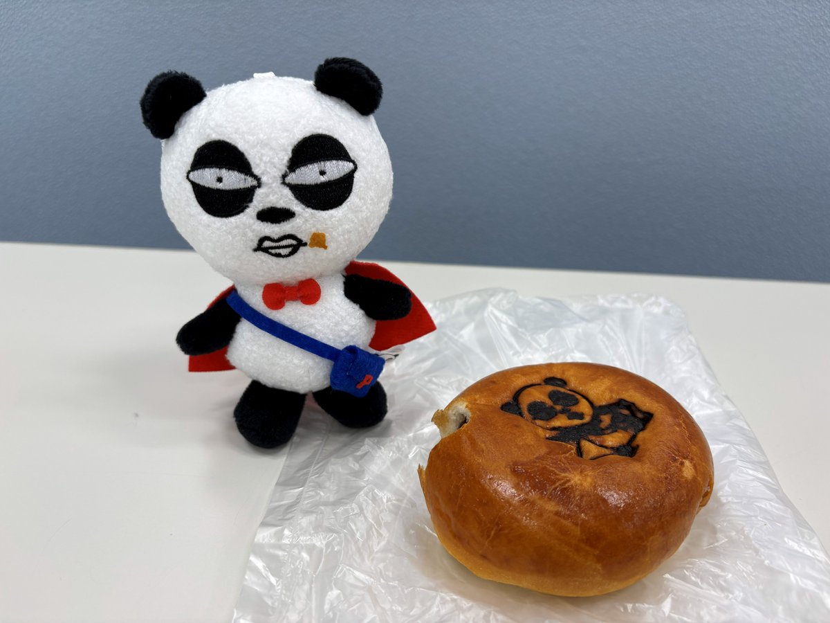 keisei_official's tweet photo. 今週はぼくにそっくりなパンを食べながらリアタイしよー

#エヌトワ #京成電鉄 https://t.co/DFvNKHClm3