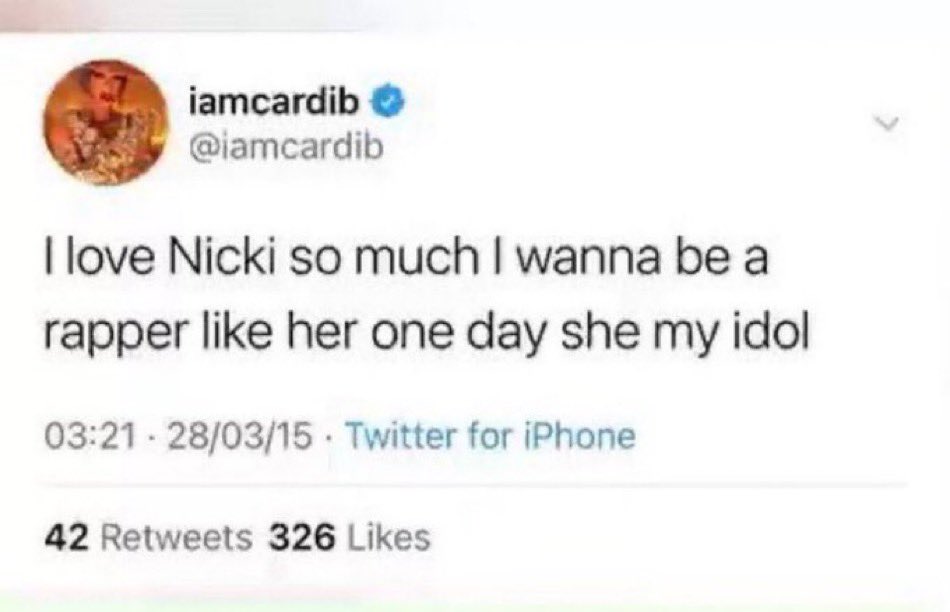 rosemary8331's tweet image. Fake vs real 
#twitterForiphone real post