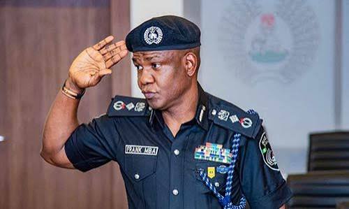 UNCLE DEJI™️ tweet media