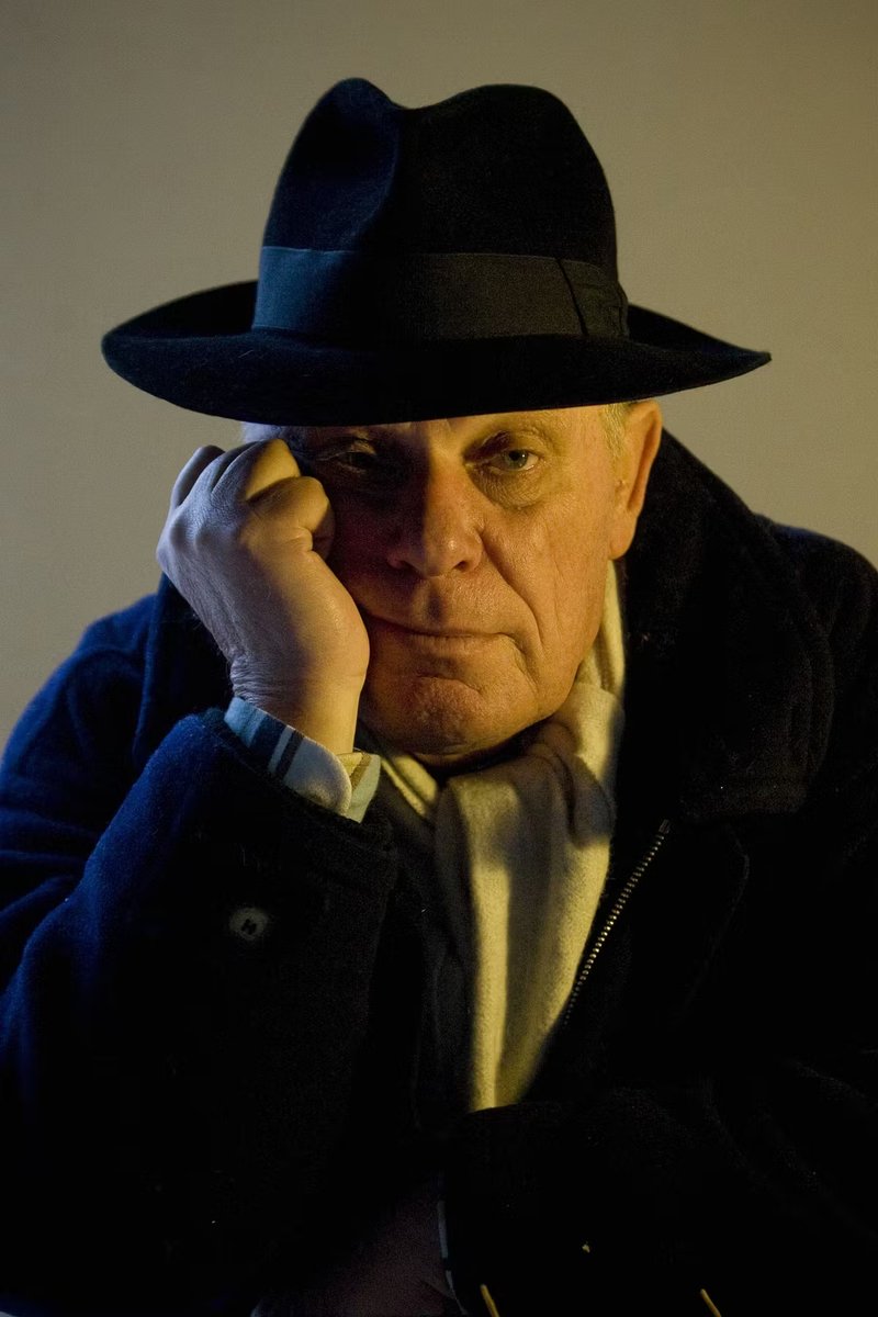 Meilleurs livres d’António Lobo Antunes (1942-2026) à lire absolument !✨📚✍📖

Lire l'article👉urlr.me/9udC3h

#cuturadvisor #culture #antónioloboantunes #livres #lire #lecture #auteur #portugal #meilleurslivres #ALireAbsolument #ecrivain #RIP #romans #litterature