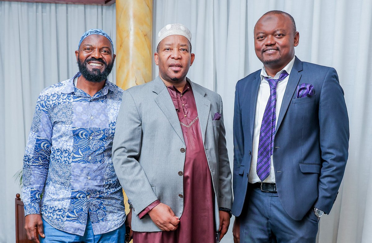 zakheem_rajan's tweet photo. Honoured to have joined fellow Muslim media practitioners for Iftar last evening, courtesy of the @MediaCouncilK. A wonderful evening reconnecting with seasoned practitioners who have shaped Kenya’s media landscape. Thank you, @DavidOmwoyo. 🌙 https://t.co/zhHLR9CShO