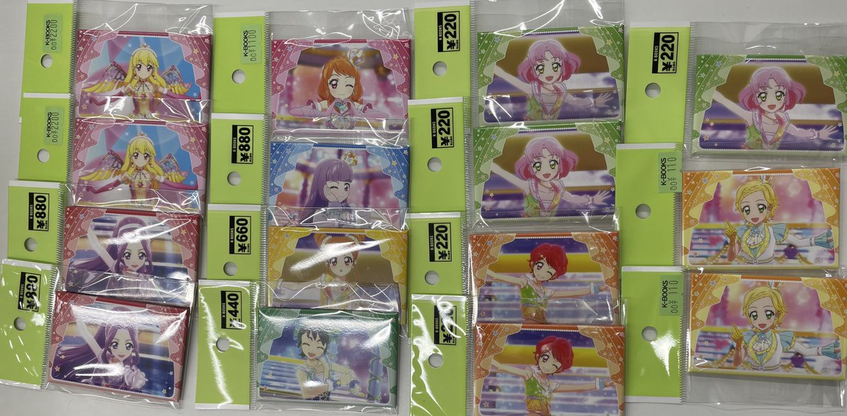 ✨️劇場限定✨️ コンプセット✨️☺️新品☺️アイカツ★ステージフォトバッジ★12点 アイカツ 劇場版 ステージフォトバッジ 新条ひなき 氷上スミレ 神崎美