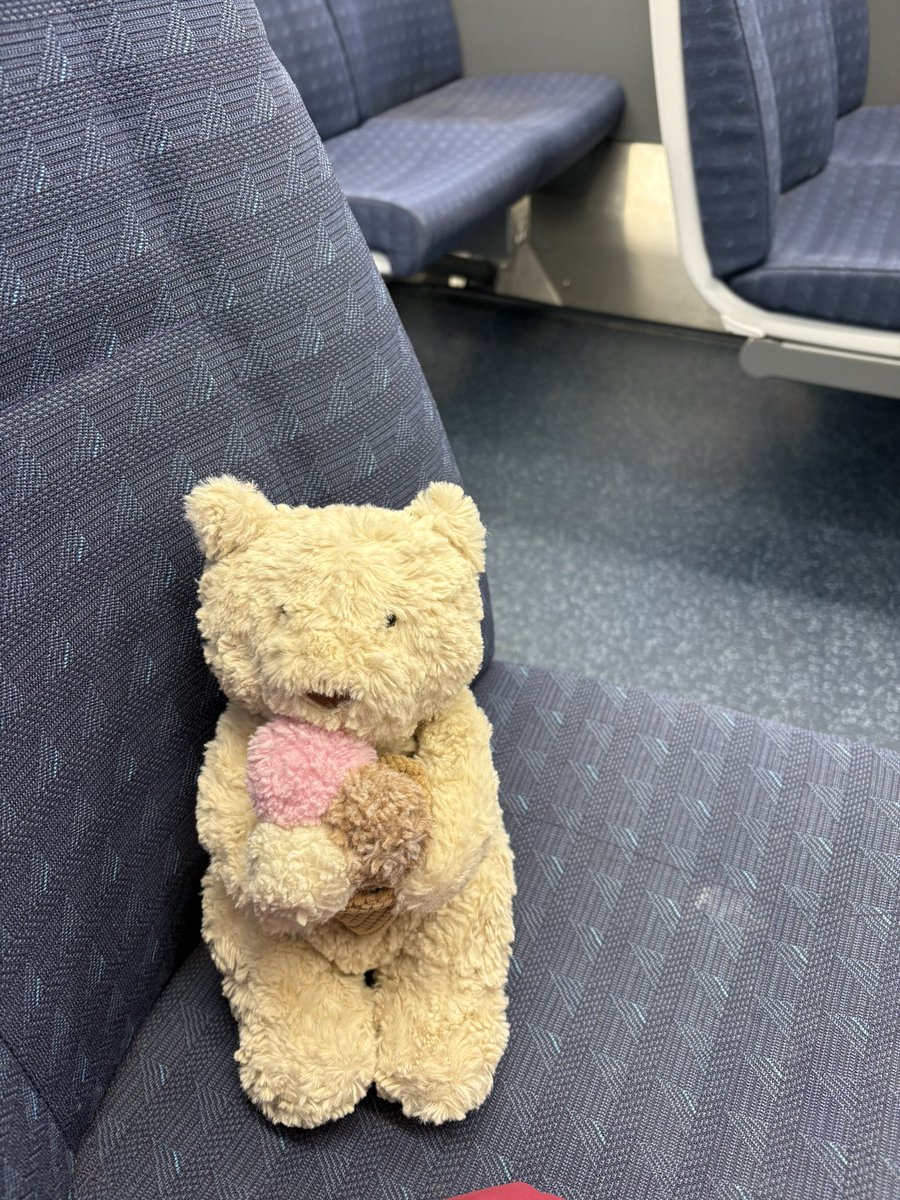 ♡ L a u r a 👩🏼 & J i n j a h 🧸♡ tweet media