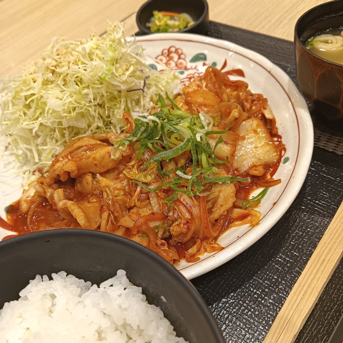 日経平均＋342  先物＋590

引け間際　(売り)指値刺さって
ホールドしてるので
先物ナイト　マイナスになって
くれると助かるのですが（汗）

今夜は雇用統計ありますね
あとWBC 　対　台湾戦

Good week end∼

↓豚キムチ　スマホカメラ
赤が綺麗にでない