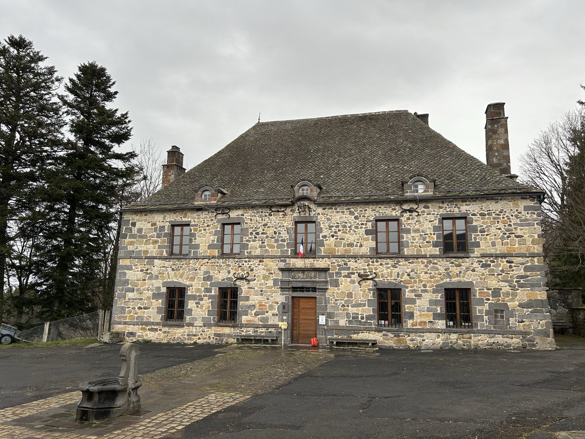 NellieSancy tweet media