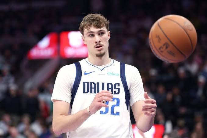 SalvoBets's tweet image. NBA PLAY #1 🏀

Cooper Flagg Over 17.5 Points 
(-101 Draftkings | #Mavericks)

HES GOING TO COOK 🔥

Big televised game tmrw and we’ve seen Flagg shine bright plenty times in the big stage like his 49 bomb in the ROTY battle vs the Hornets

Over in 65% of his last 20 games, and