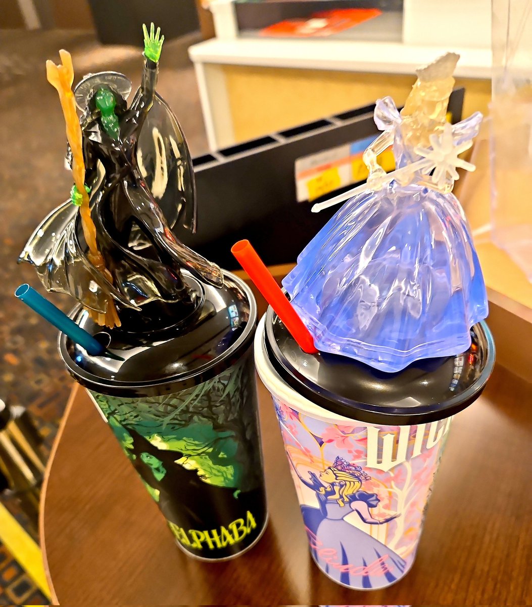 spikka08150115 パート1の時は、日本で劇場限定のポップコーンバケット