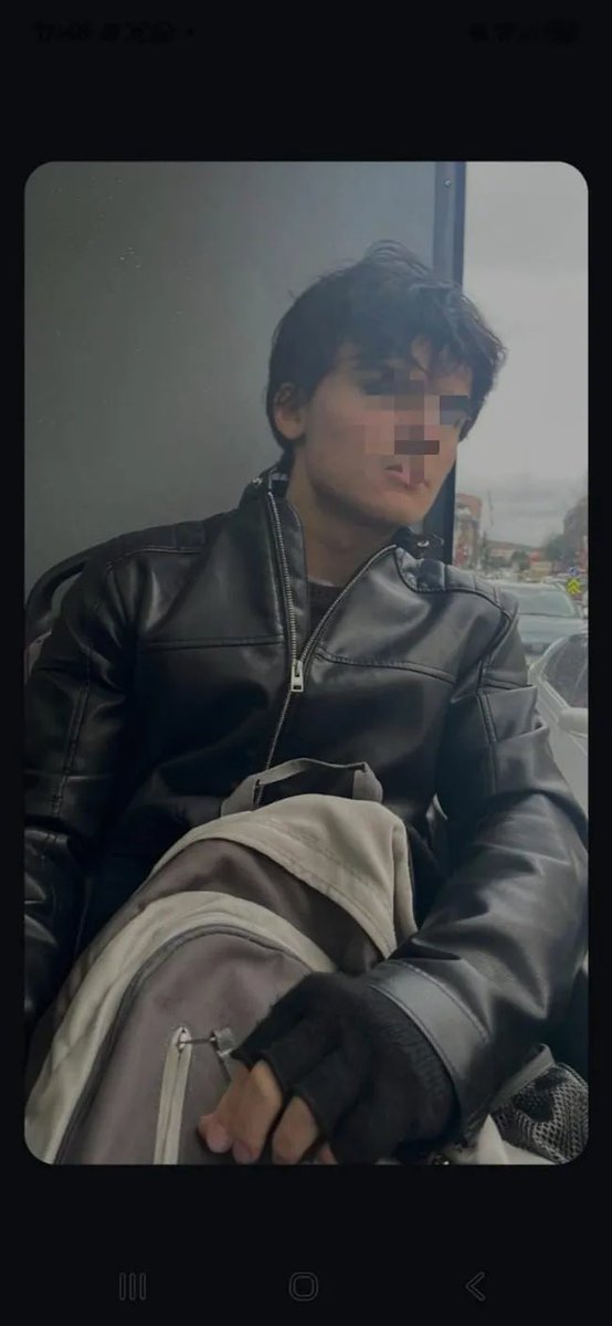 Okulda katledilen Fatmanur öğretmenin çocuğuyla, öğretmenini katleden çocuğun, aynı ülkede, uyumlu bir şekilde yaşaması beklenemez.

İkisinden sadece bir tanesi kurtarılmaya layıktır.

Okulda, sokakta, sahilde, fabrikada, toplu taşımada vs. her yerde, kurtarmamız değil;