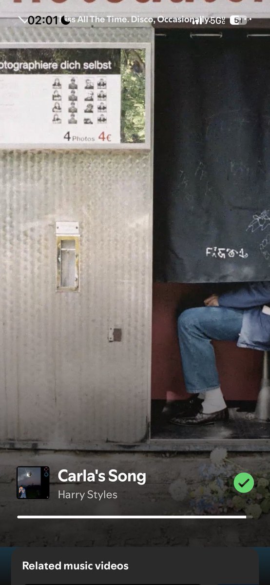 mrngstzr's tweet image. harry having photos in berlin warmed my heart so much like the way i recognized my city instantly i love him and this album. #KATTDO #HarryStyles