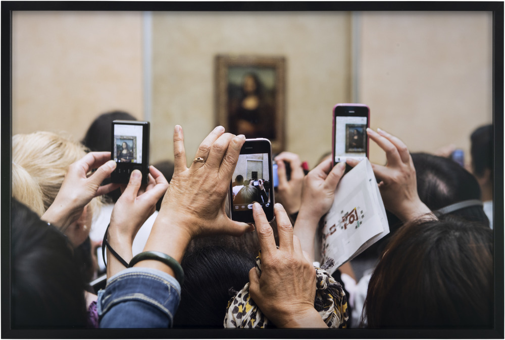 parisperdu's tweet photo. Paris dans l'objectif de Martin Parr.    

En savoir plus :       https://t.co/zuh270X5AQ https://t.co/fKqpjRwGec